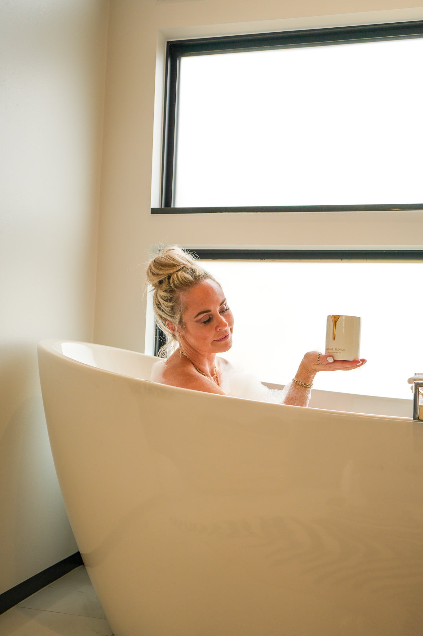 Your Guide to a Luxurious Night In with Thomas Blonde: Prioritizing Self-Care