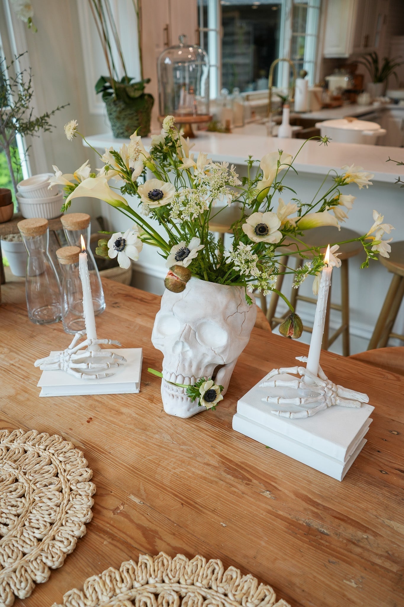 Minimalist Halloween Decor